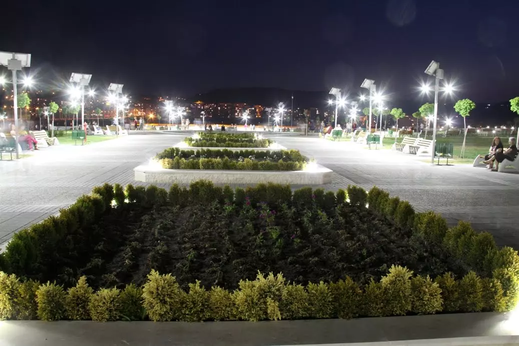 iluminacion zonas publicas Construcción de plazas en Palencia