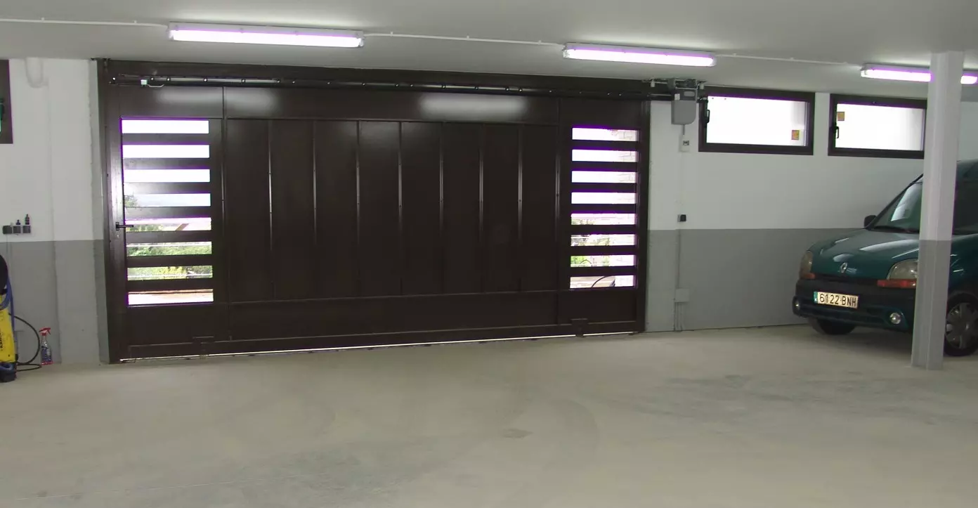 puerta garaje corredera Puertas correderas garaje Palencia
